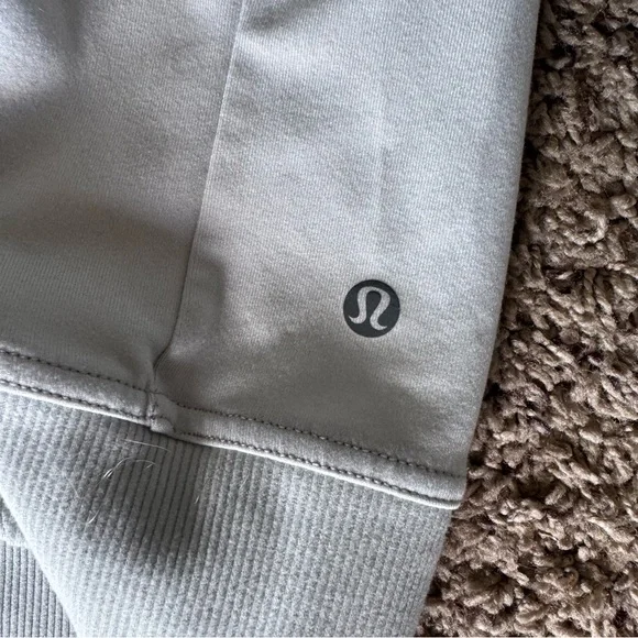 Lululemon Athletica Men's PrePost Jacket, Zip Up, Heathered Silver Spoon, Large - Picture 9 of 12